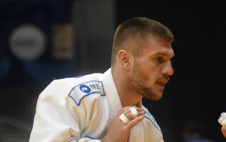 Dardan Achilles aus Grand Prix Upre Österreich eliminiert