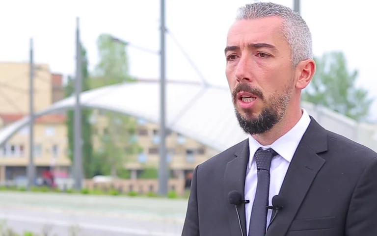 “Nesër në ora 9:00 nis peticioni për shkarkimin e Atiqit”