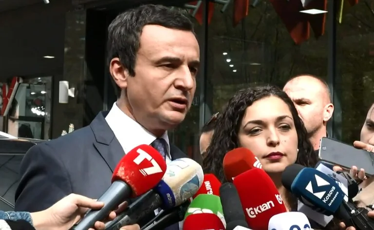 Letra që Kurti ia çoi Osmanit e ku i tha se Presidenti mund të shkarkohet