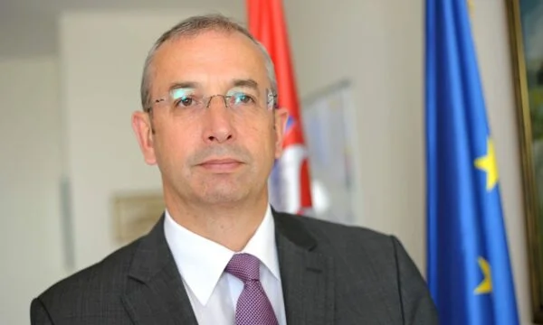 O capo missione SEU in Kosovo accoglie la decisione della CCE sulla data di partenza dei sindaci a Nord
