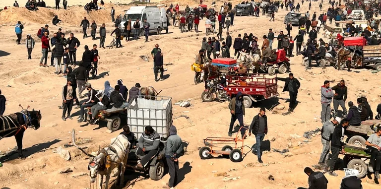 Incidents during air aid distribution in Gaza, 5 dead and several injured