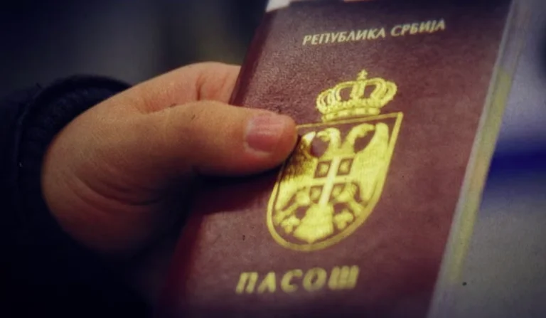 Visalift für serbische Passbesitzer im Kosovo im April