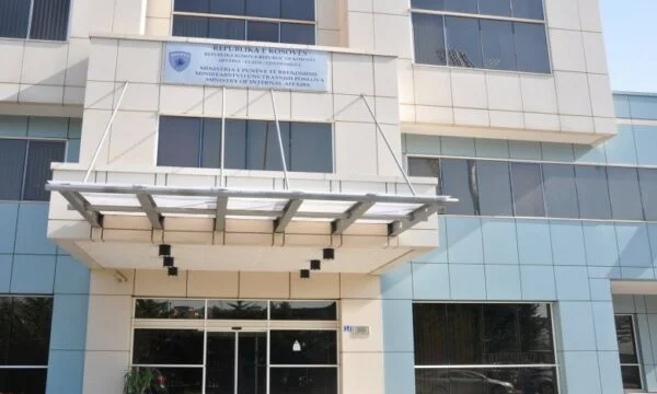 Kurti also attends the new object of the Department for Manufacturing Documents