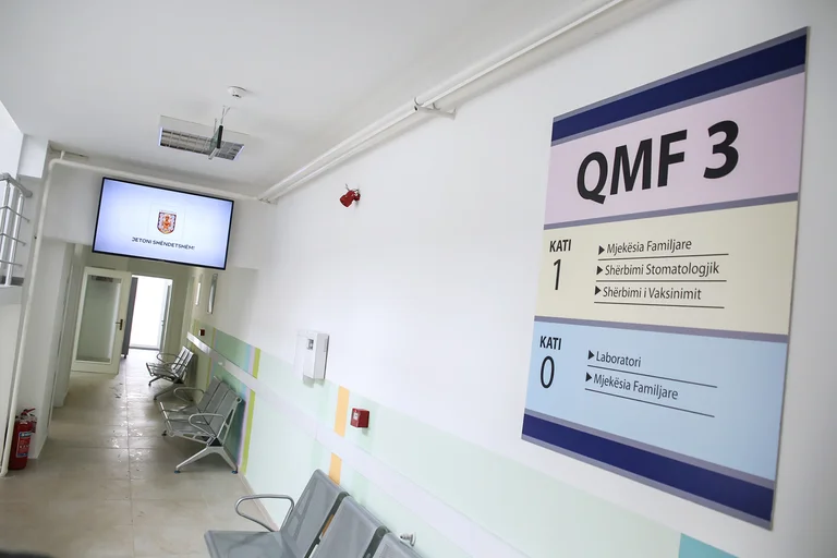 Les QMF à Pristina de demain n'auront pas de services d'hygiène, parce que le contrat de l'entreprise a expiré