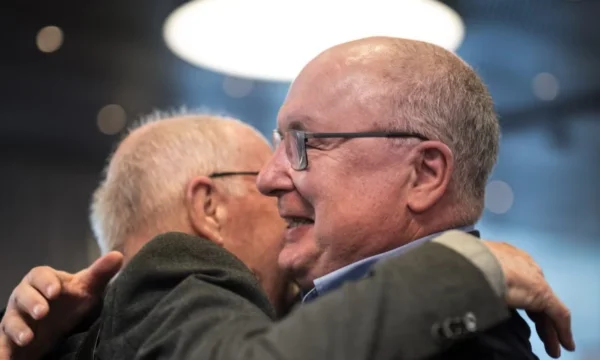 Gli elettori svizzeri votano per la 13a pensione entro l'anno