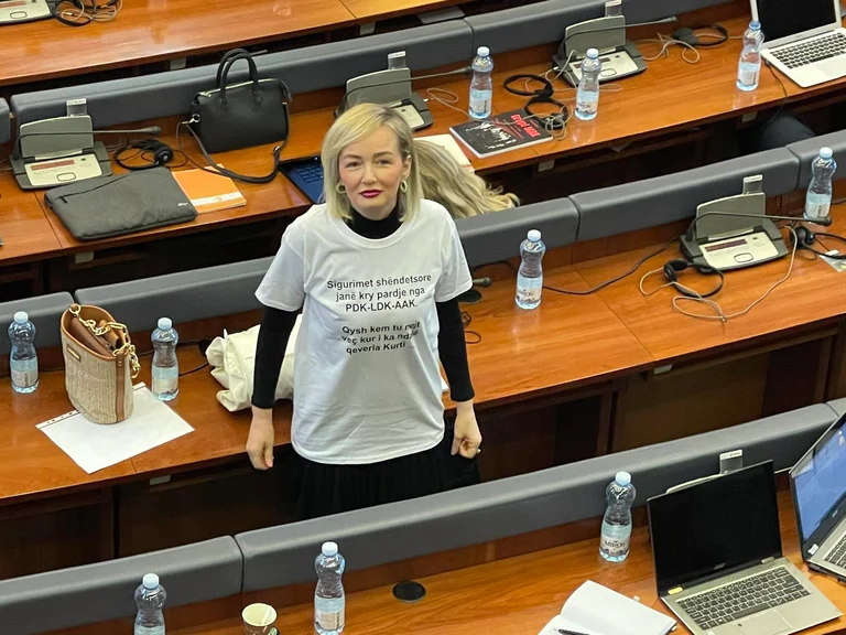 Molly reagiert auf Matosh für die Krankenversicherung: Die Höhe des Einkommens hat Sie von den Bedürfnissen der Bürger abgeschnitten.