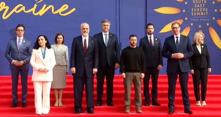Russlands unprofesssierte militärische Aggression gegen die Ukraine: Tirana Summit Declaration Joins Vuciq