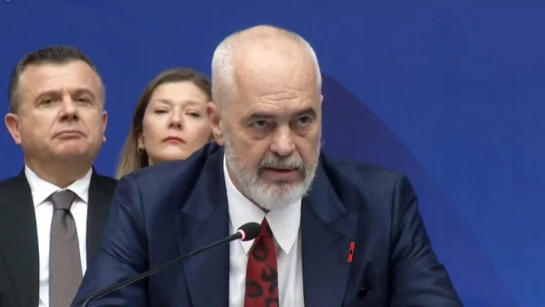 Le sommet commence pour l'Ukraine, Rama: Table commune des pays qui ont choisi de regarder vers l'avenir