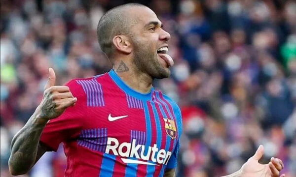 Après avoir été condamné à la prison pour viol, Barça retire Dani Alves de son histoire