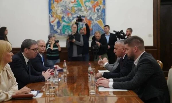 Kamber rencontre Vucinqi: J'ai présenté les revendications légitimes des Albanais dans la vallée