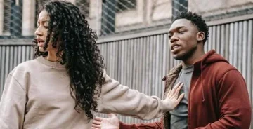 Some ways to behave if you happen to meet your ex