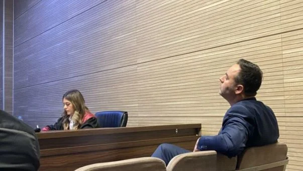 Aujourd'hui la dernière audience contre Konjufca pour gaz lacrymogène