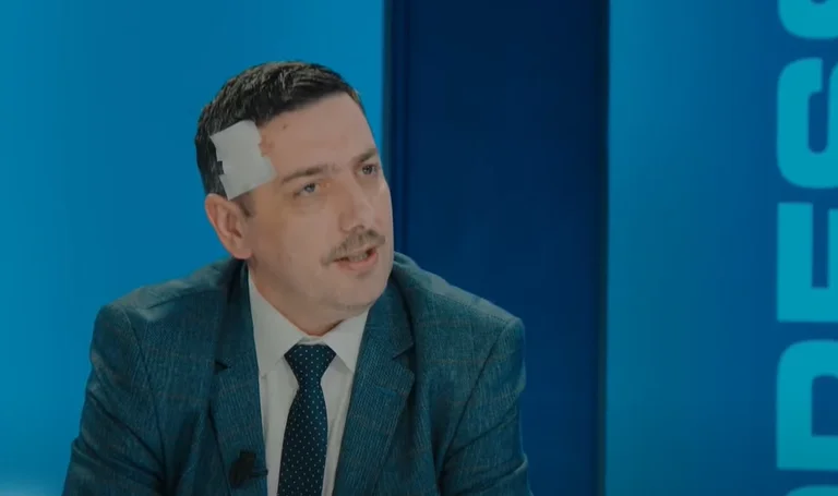 Cour : Les agresseurs du journaliste Valon Syla, motivés par des croyances religieuses, ont été violés par la liberté d'expression