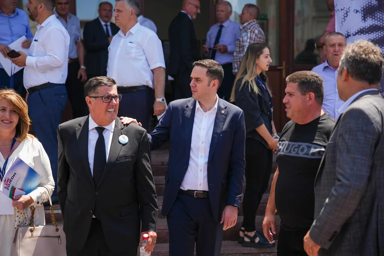 Il LDK si sveglia dal sonno: Completamente pronto per la grande ripresa politica, dice Lutfi Haziri