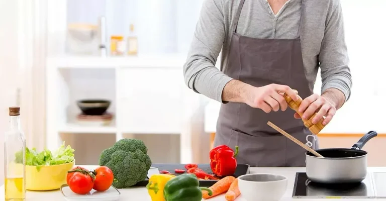 Solo il 4,5% degli uomini in Kosovo può cucinare, i sondaggi dicono