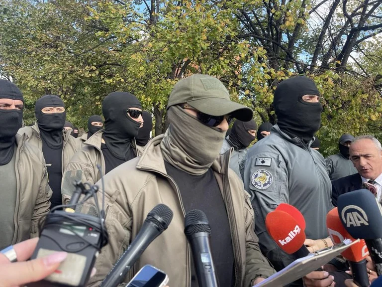 Mos luani me ne, na e hoqët shtesën e rrezikshmërisë që e kishim: Çka tha FIT-i në protestë?