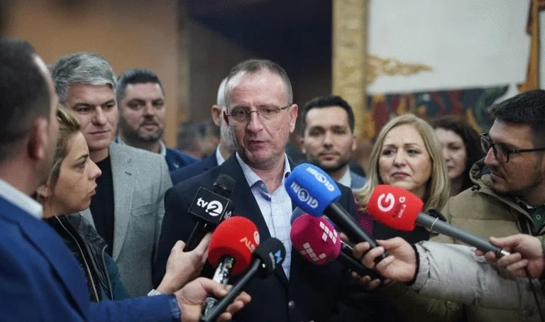 Albanische Opposition im Norden Mazedoniens