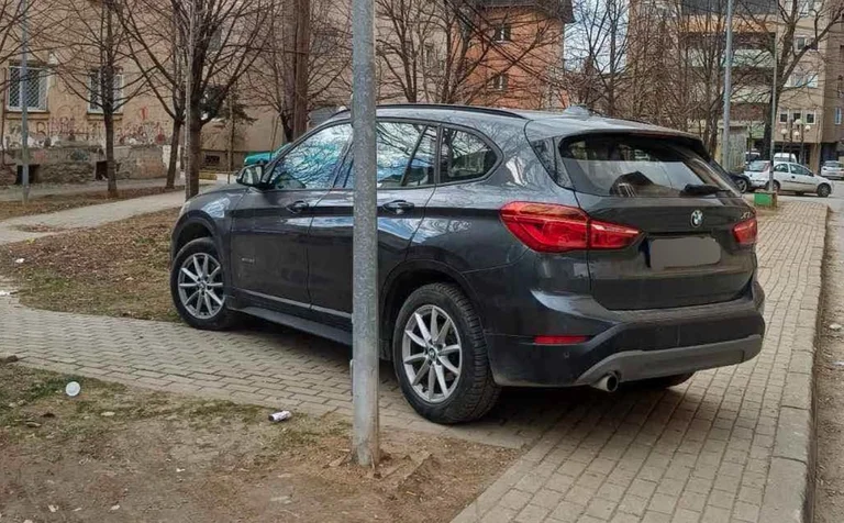 Plaqué vert, Inspection de Pristina condamné à une amende de 100 euros
