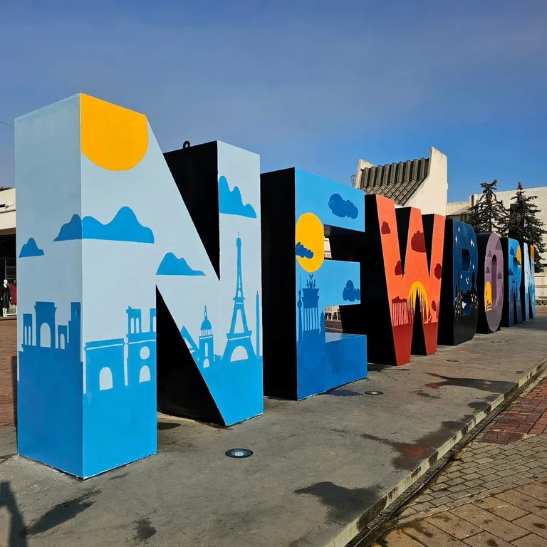 Il Kosovo affronta le critiche per l'anniversario dell'indipendenza
