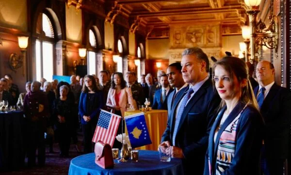 Escobar në festën e pavarësisë të organizuar nga Ambasada e Kosovës në Uashington