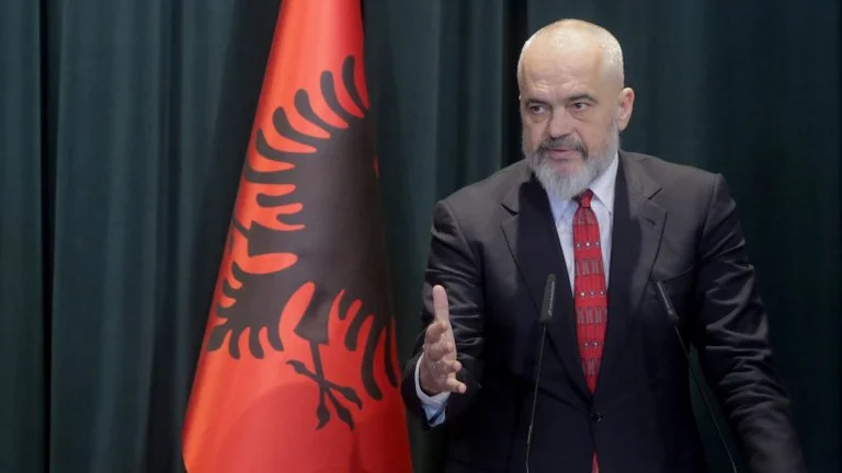 Edi Rama: Disa në Shqipëri duan me çdo kusht të kthejnë përmbys vendin