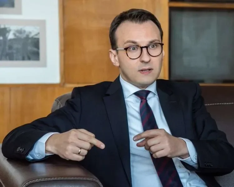 Pretendimi i Petkoviç-it: Nëse Kurti do të kujdesej për paqen, ai do ta kishte formuar Asociacionin