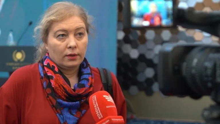Gazetarja ukrainase Kostina: Kosova po sfidohet nga propaganda serbe, sikurse Ukraina nga ajo ruse