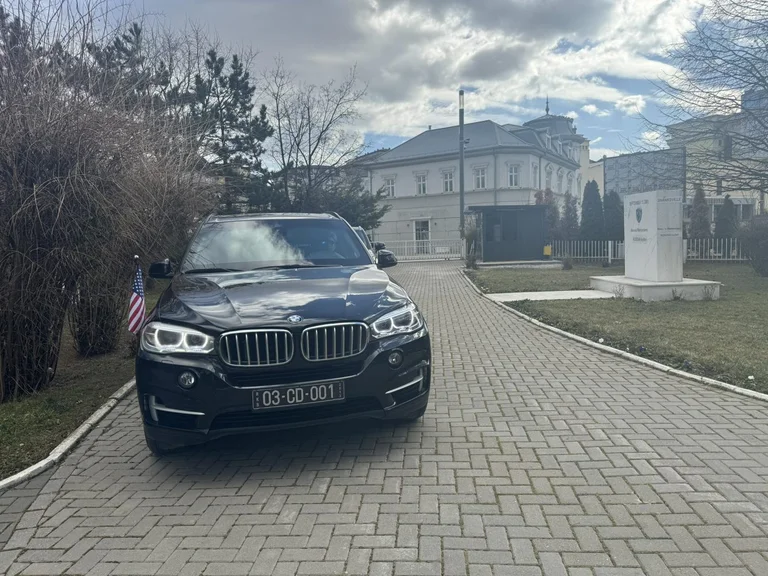 Ambasadori Hovenier në Qeveri, Kurti në ShBA për seancën e OKB-së