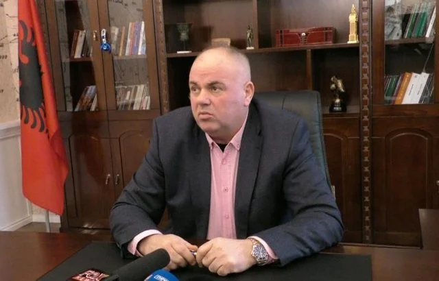 Skandali seksual në zyrë, Safet Gjici rrëfehet për herë të parë: Ja kush e pagoi videon