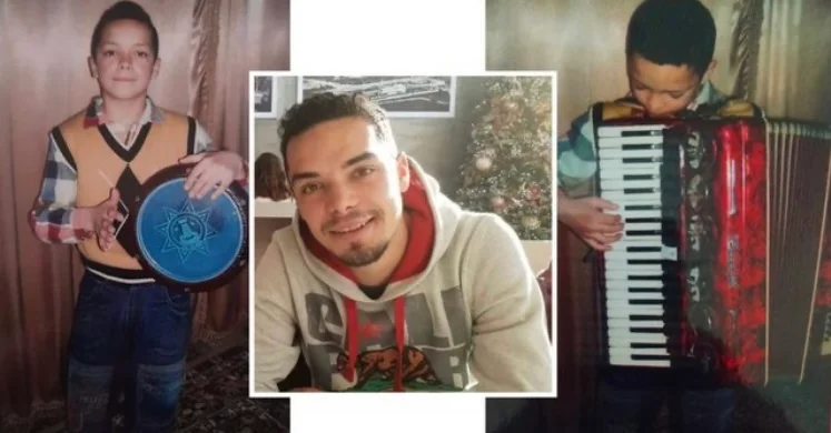 The Guardian: Tragjedia e muzikantit shqiptar, ëndrra e të cilit u pre në anijen e azil-kërkuesve në Angli