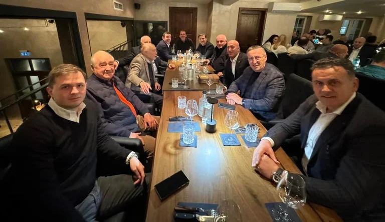 Haradinaj takon ish-presidentin Mesiq: Kosova ta ndjekë Kroacinë në rrugëtimin drejt BE-së dhe NATO-s