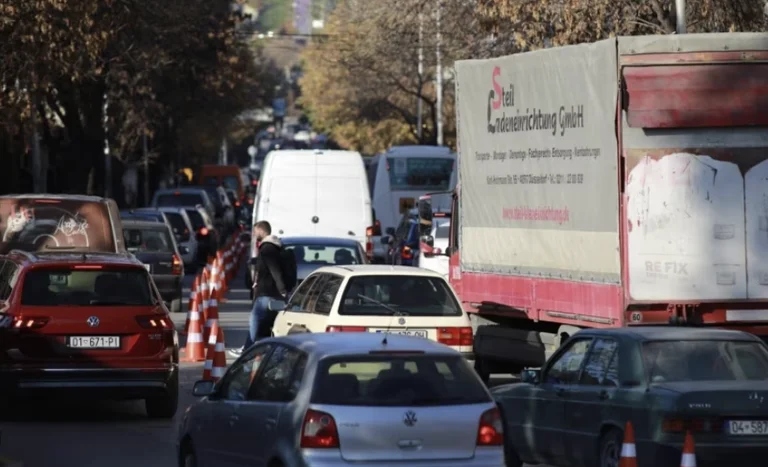 Prokuroria e Pejës nis hetim për dyshimet për keqpërdorime me patentë-shoferë
