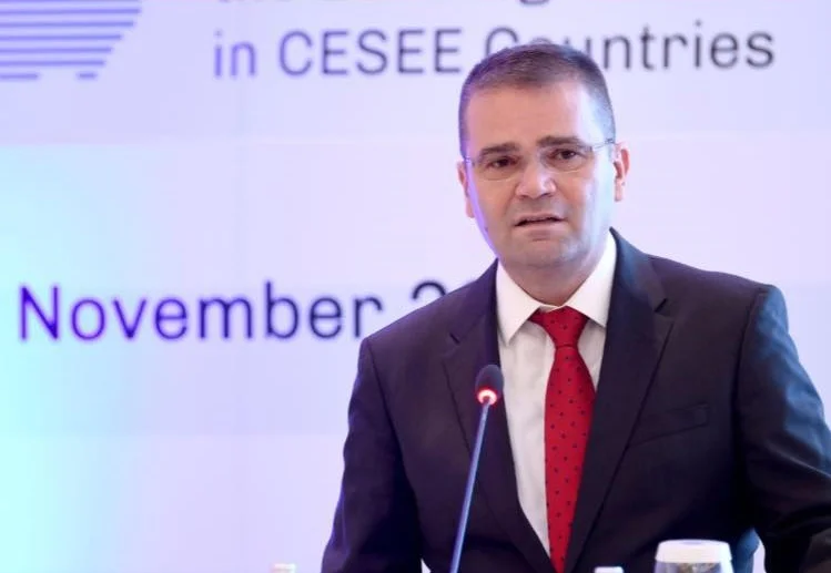 Ish-Guvernatori Mehmeti: “Komercijalna Banka” më 2022 kishte paralajmëruar mbylljen në Kosovë