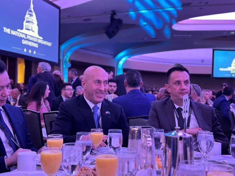 Haradinaj në ceremoninë e Lutjeve të Mëngjesit: : Zoti e bekoftë Kosovën, Zoti i bekoftë SHBA-të