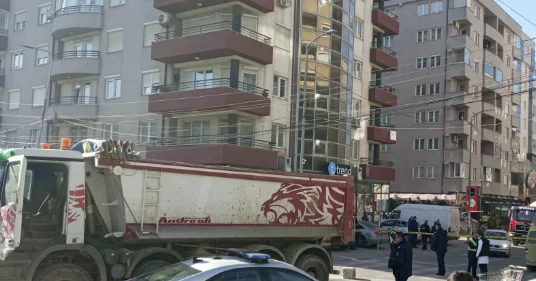 Kamioni shkel për vdekje një të moshuar në Fushë Kosovë