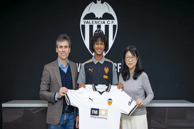 Valencia ergreift das Talent von Real Madrid