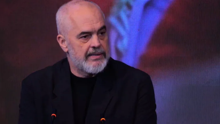 Edi Rama: The teachers' average salary will amount to 950 euros.