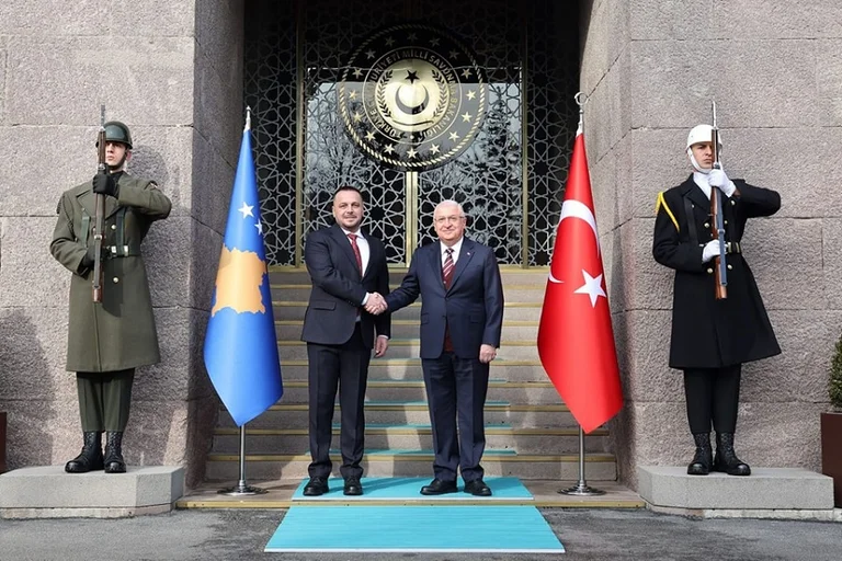 Kosovo, Turkey sign military co-operation agreement