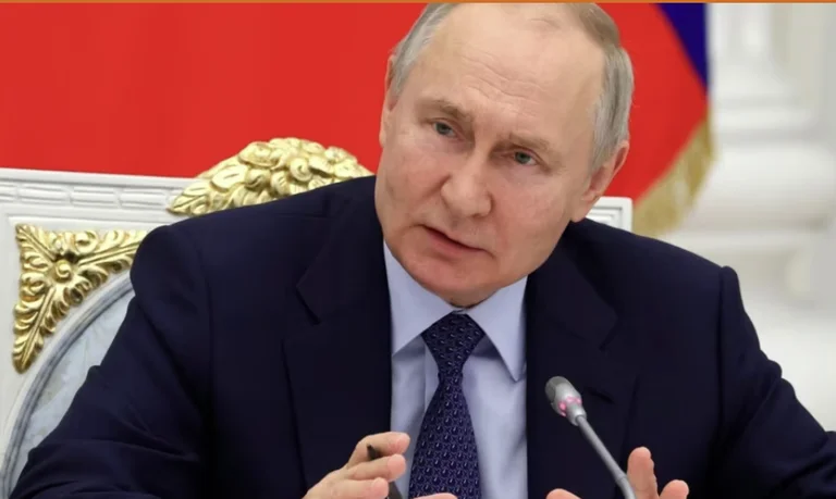 Putin officially registered as candidate for presidential elections