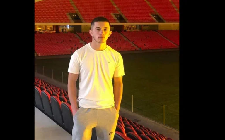 Morgen ist ein Marsch in Podujevo, Gerechtigkeit für Lulzim Feyzullah erforderlich