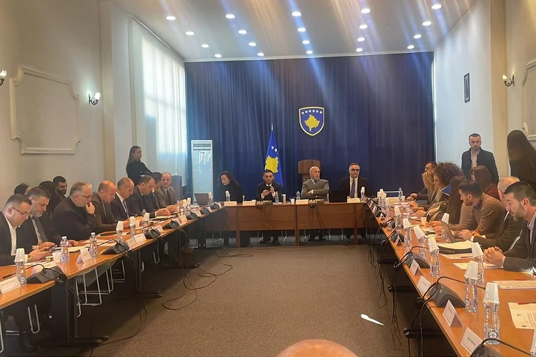 Haradinaj : Nous allons remettre en question la tendance à déprécier la famille.