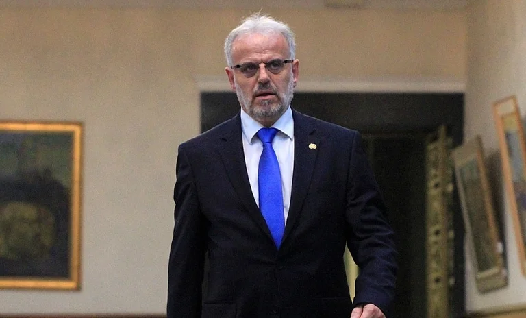 Today the way opens to the technical government in northern Macedonia: Talat Xhaferi prime minister