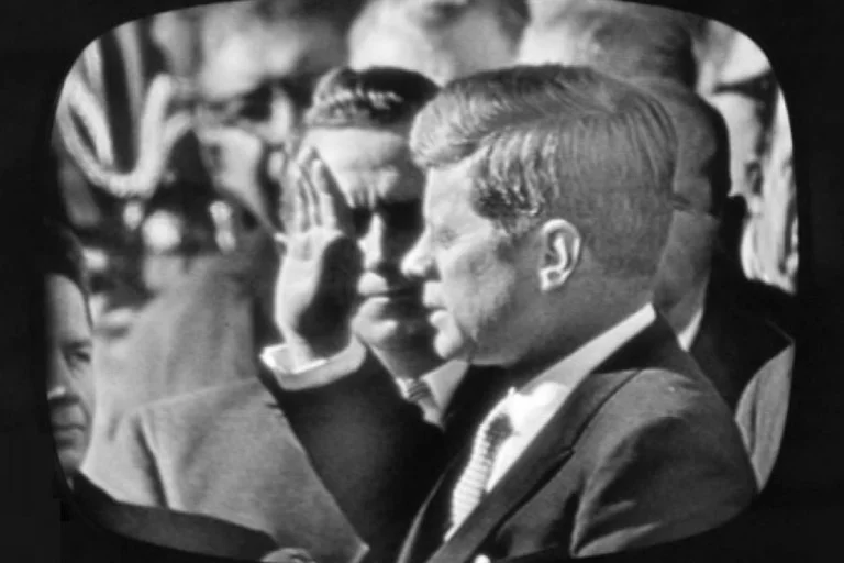 63 Jahre erste Live-Fernsehsendung in Amerika