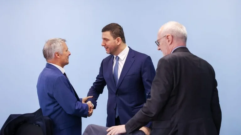 Krasniqi meets with ambassadors: I assured PDK to play constructive role