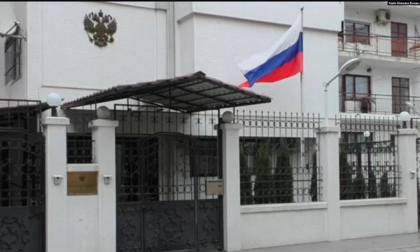 Russischen, die in Kosovo arbeiten, wahrscheinlich online abstimmen