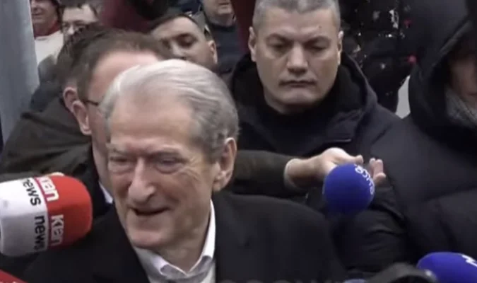 Sali Berisha en SPAK: Je représente les Albanais, dénoncera Edi Rama