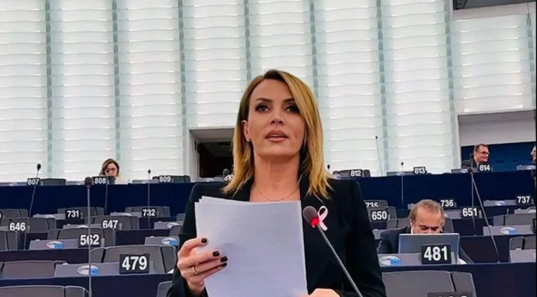 Le député albanais élu vice-président à KiE: fait avancer le programme d'adhésion au Kosovo