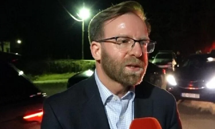 Hakki Abazi: Trois ans plus tard et aucun travail n'a été achevé, aucune route régionale