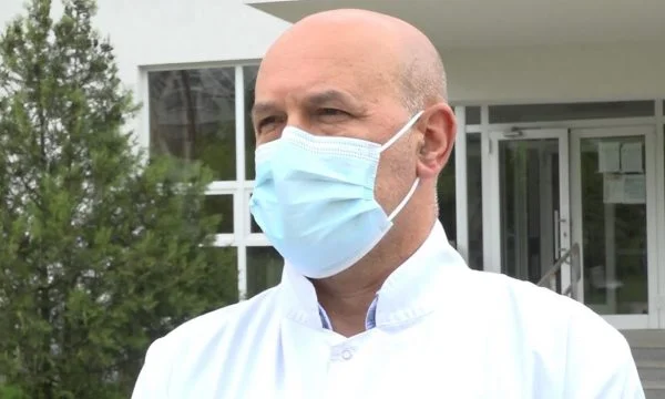 - Oui. Trois espèces de grippe sont présentes au Kosovo, et COVID-19