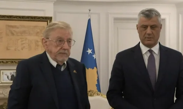 Walker: Ich war unfair gegenüber Thaci, beim Abendessen sagte ich, ich habe Buße getan. Ich fühlte mich gezwungen, etwas über seine Freilassung zu tun.